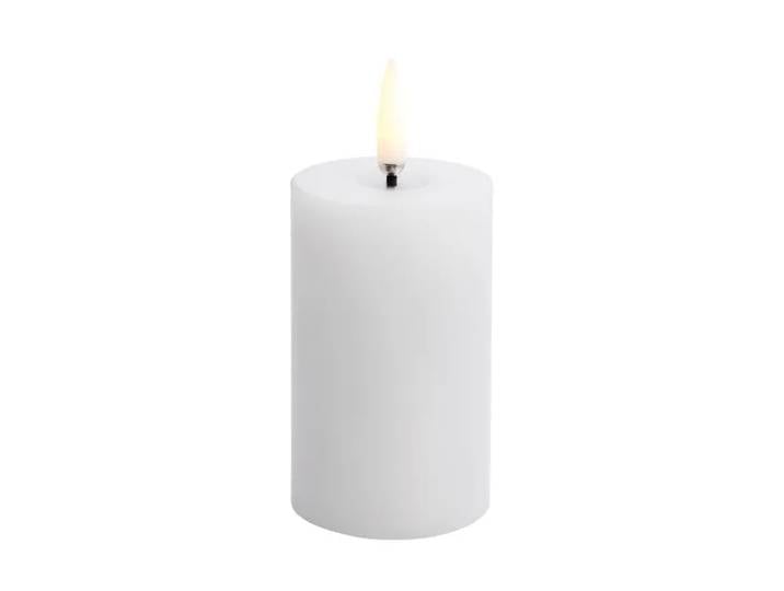 Uyuni Lighting Bougie LED en bloc Uyuni Melted Blanc, Ø5x7,5 cm