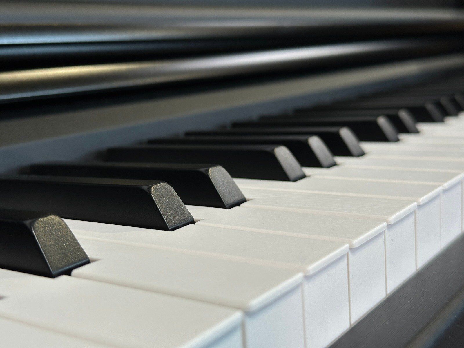 Hafnia HDP-210 Schwarz E-Piano