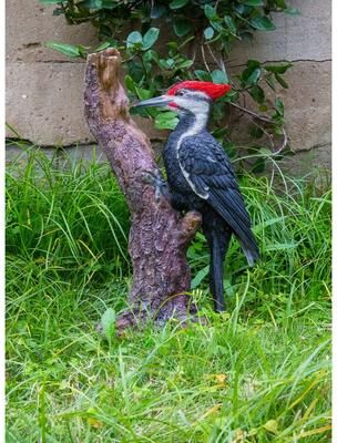 Hi-Line Gift Pileated Woodpecker on a tree trunk Garden Statue
