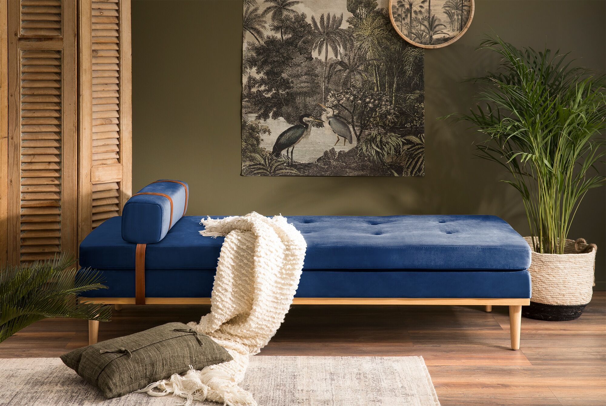 Daybed SALESFEVER "Bett: Entspannung pur", blau (blau, natur, natur), B:75cm H:42cm L:180cm, 100% Polyester, Daybetten, Daybed, Entspannung pur: Tagesliege mit Kopf- und Nackenstütze blau, natur, natur Polyester Samtvelours, B/H/L: 75cm x 42cm x 180cm, ke