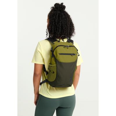 Daypack JACK WOLFSKIN "VELOCITY 12", grün (richolive), Rucksäcke, onesize, Obermaterial: 100% POLYESTER. Futter: 100% POLYESTER, 12L Multisportrucksack, Trinksystem, komfortables Tragesystem