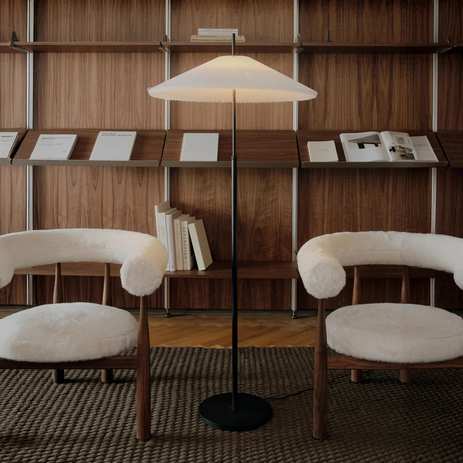 New Works Nebra LED vloerlamp, zwart/wit, Hoogte: 150 cm