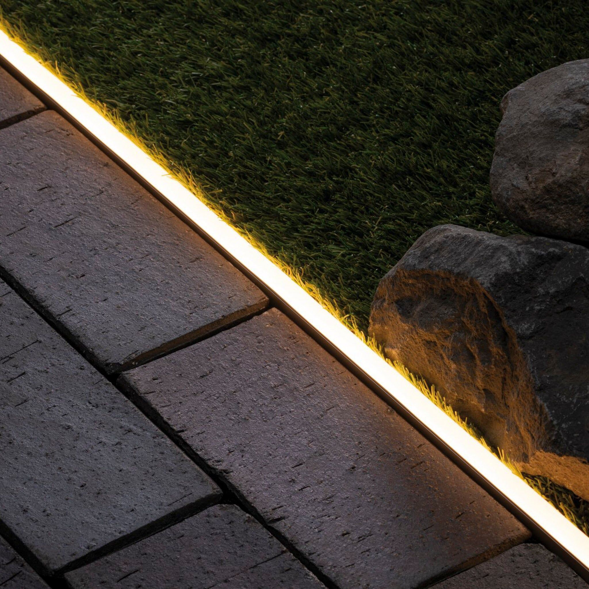 Paulmann - Plug & Shine Outdoor 46W LED 10m Smooth Strip in Warm White