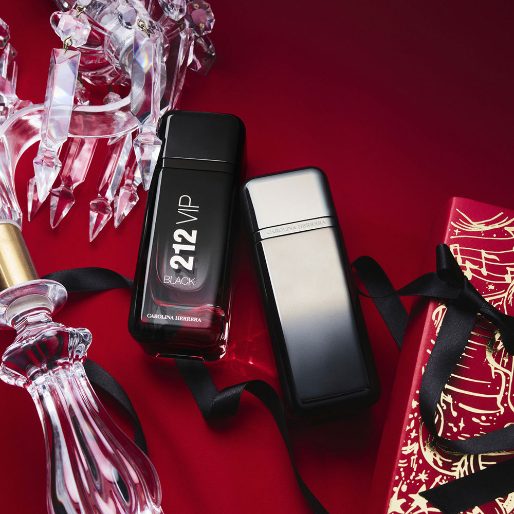 Carolina Herrera 212 Vip Black Estuche 3 pz