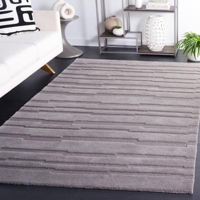 SAFAVIEH Handmade Chatham Nguyet Modern Wool Rug