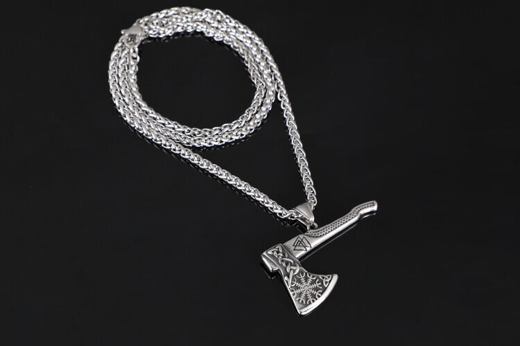 Varia Design Axe Aegishjalmur halsband