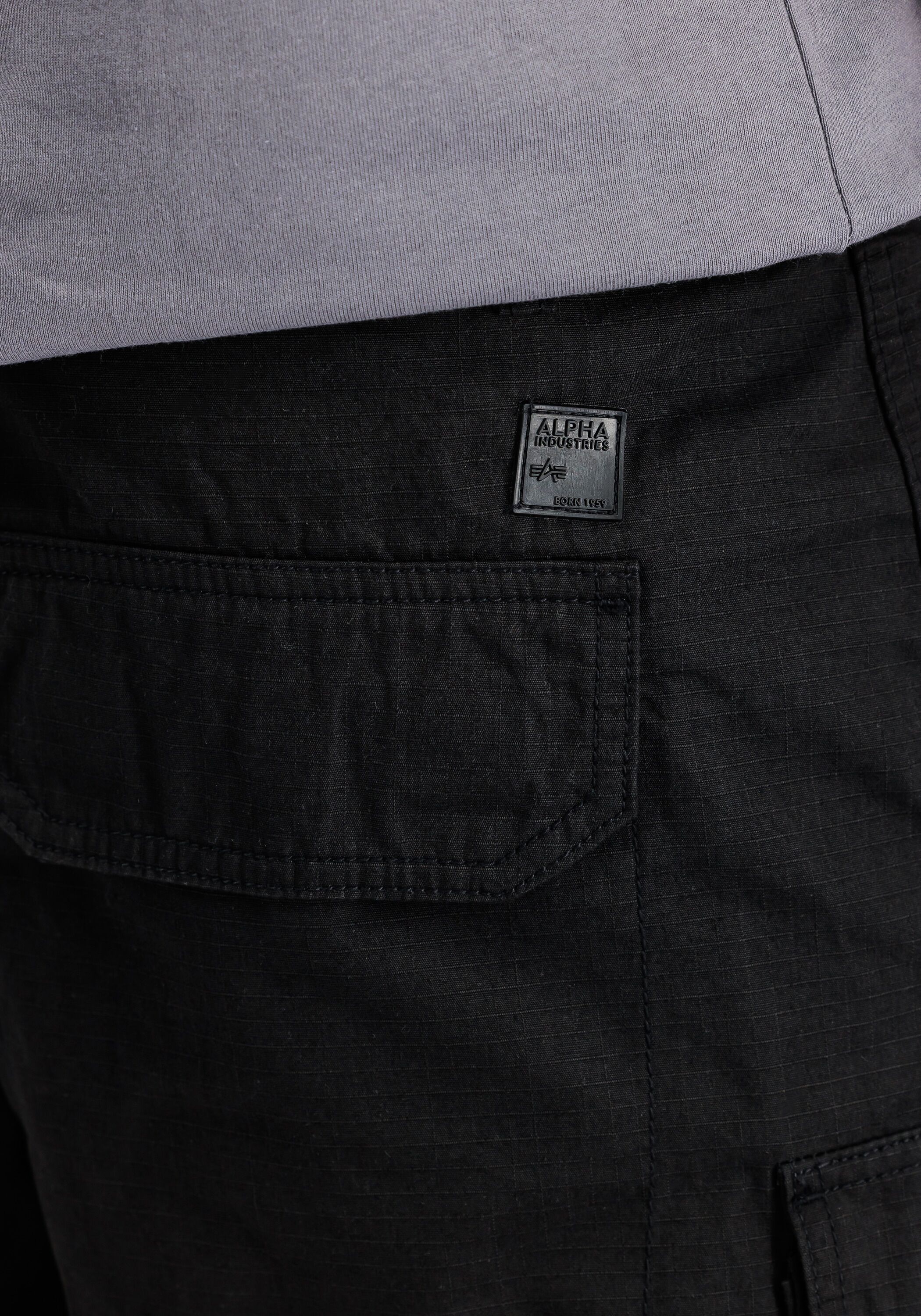 Cargohose ALPHA INDUSTRIES "Ripstop Patchwork Oversized Pants", Herren, Gr. 36, Normalgrössen, schwarz, Obermaterial: 100% Baumwolle, Hosen Cargohose schwarz 36, Normalgrössen