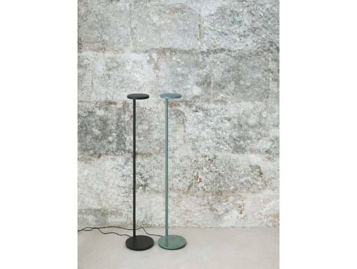 Oblique F Lampadaire 3000K USB-C USB-C Glossy Sage - Flos - Salon / séjour - Aluminium