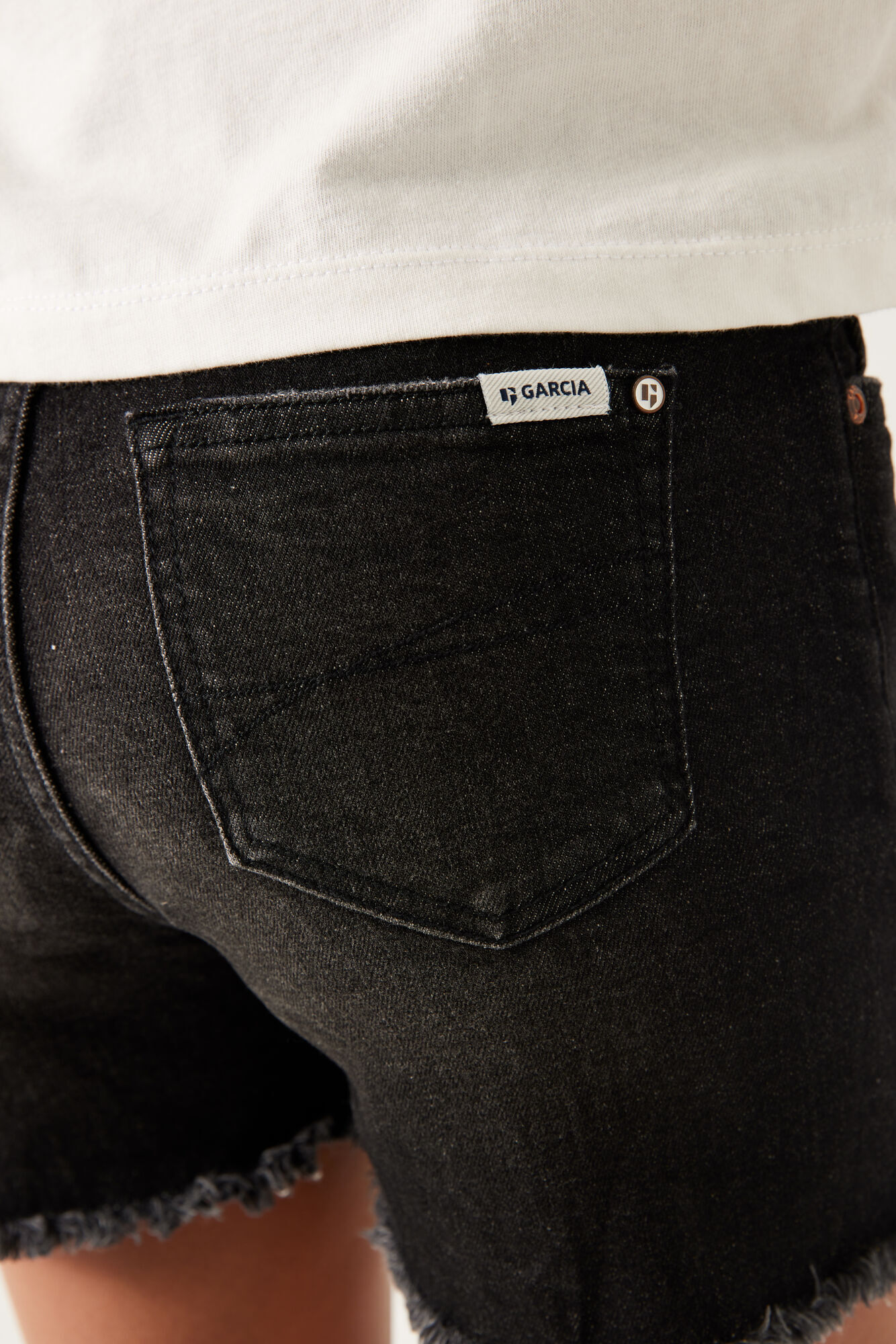 Shorts GARCIA "Rianna", Mädchen, Gr. 158, N-Gr, blau (schwarz used 5623), Denim/Jeans, Obermaterial: 99% Baumwolle, 1% Elasthan, Hosen Shorts, für Girls schwarz used 5623 158, N-Gr