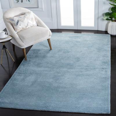 SAFAVIEH Handmade Himalaya Bronwyn Wool/ Viscose Rug
