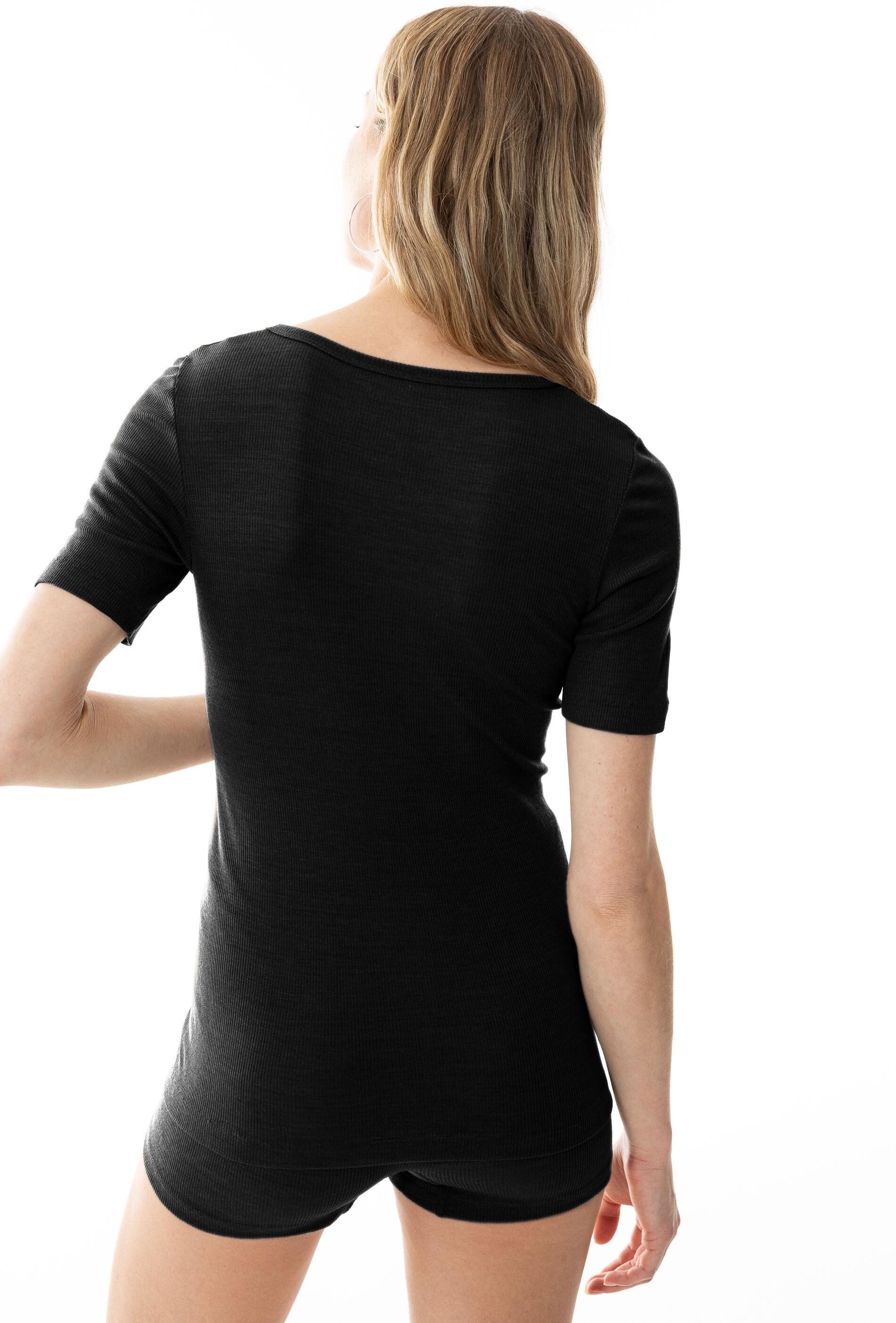 T-Shirt MEY "WOOL LOVE", Damen, Gr. XXS/XS, schwarz, Obermaterial: 70% Schurwolle, 30% Seide, schmal hüftbedeckend, Rundhals, Shirts T-Shirt, schmale Passform, Kurzarm, Merino-Schurwolle schwarz XXS/XS