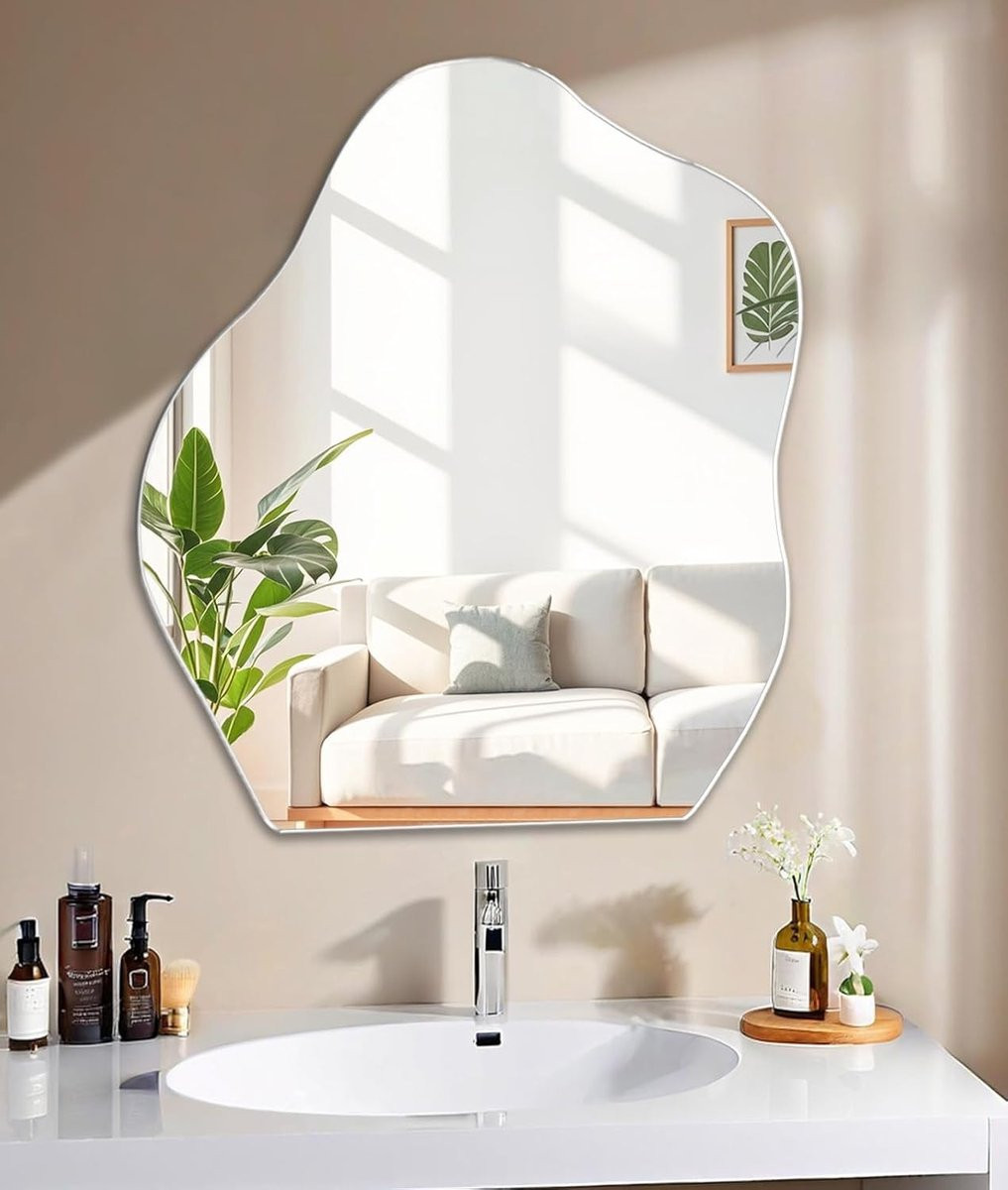 Zelfklevende Irregulaire HD Glazen Wandspiegel voor Make-up, Badkamer en Slaapkamer
