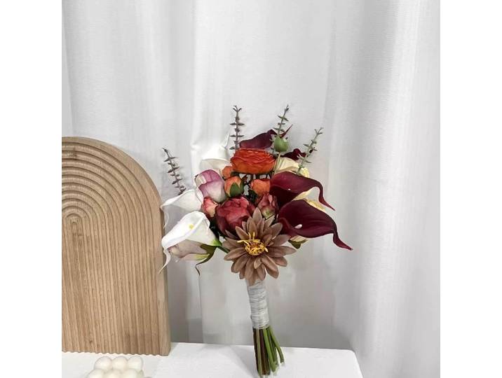 Accessoires de photographie de mariage dans une forêt fraîche, certificat de mariage coréen, photo, bouquet de tulipes simulées