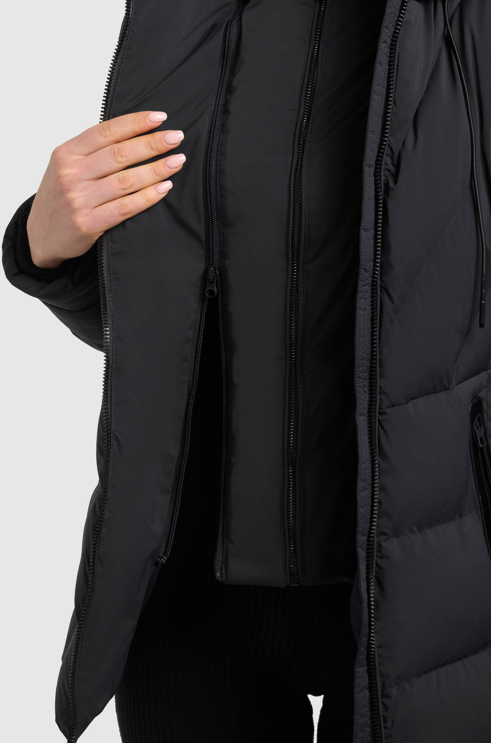Steppjacke KHUJO "RABB2", Damen, Gr. S, schwarz (steel depth grau), Web, Obermaterial: 100% Polyester. Futter: 100% Nylon. Füllung: 100% Polyester, unifarben, hüftbedeckend, elastischer Bund, Jacken Steppjacke, Applikationen aus Kunstleder steel depth gra