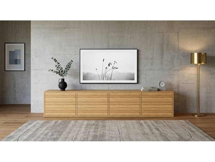 Langes Lowboard aus Holz Kernbuche Natur geölt