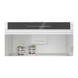 KI81RVFE0 Einbau-Kühlschrank 178cm Nische LED-Beleuchtung FreshBox bottleRack Festtür EEK:E