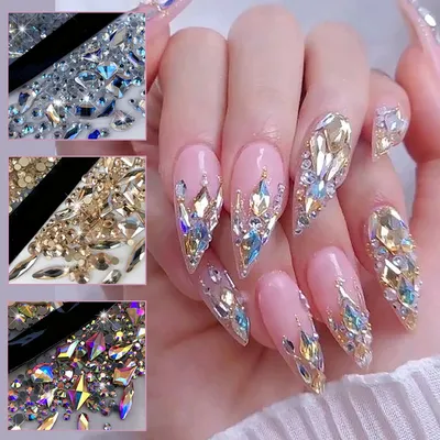 1 Beutel/150 Stück gemischte unregelmäßige Nagel-Strass-Kunst-Charms 3D Gold/Aurora Moonlight Flatback Edelsteine Schmuck für DIY Maniküre HomeSalon